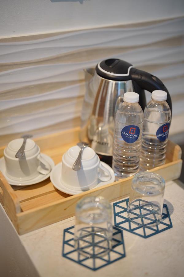 Arzo Hotel Premier Makati City Buitenkant foto