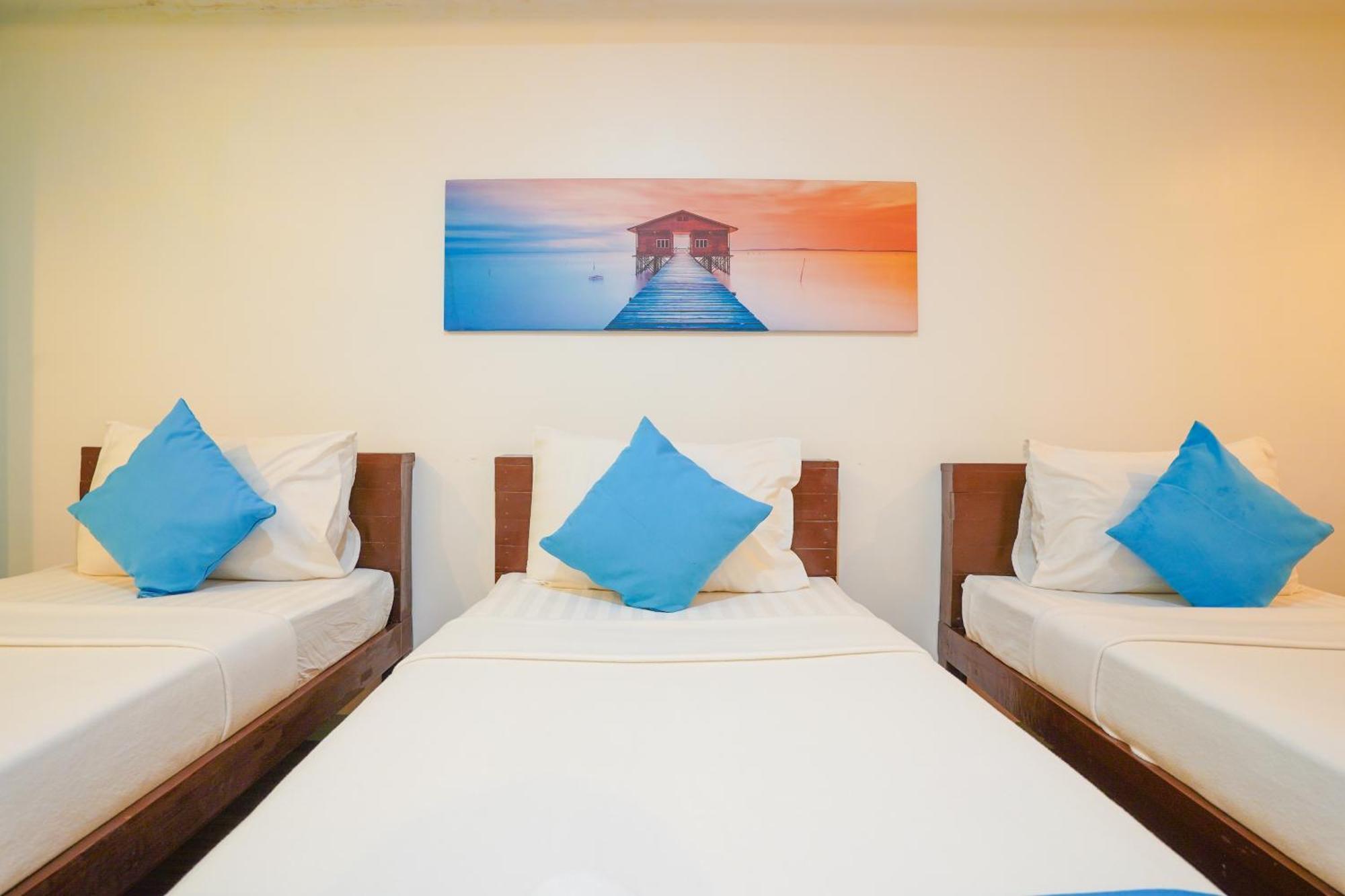 Arzo Hotel Premier Makati City Buitenkant foto